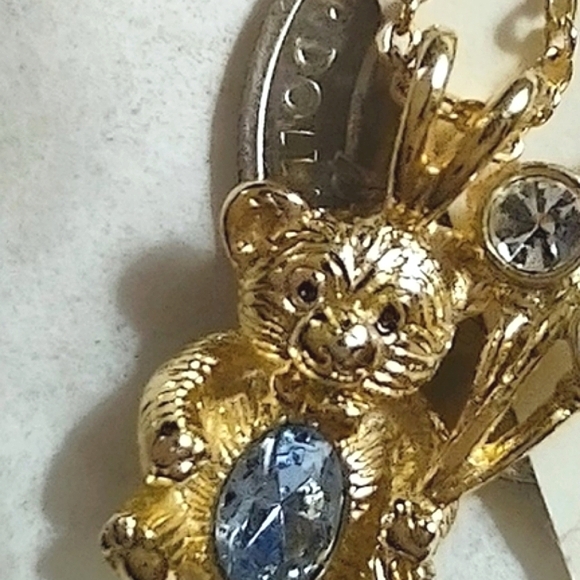 DM99 Other - DM99 Gold Teddy Bear Pendant